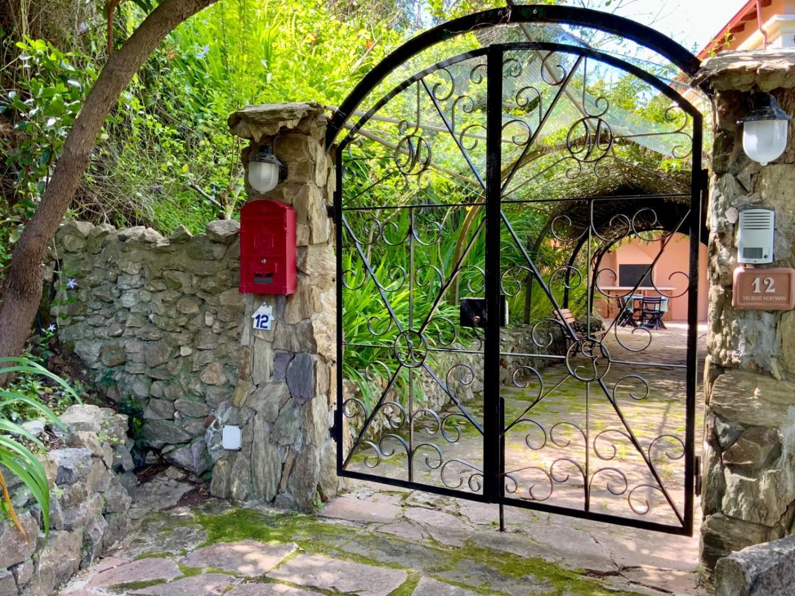 Aragoniteazzurra Casa Vacanza Gonnesa Exterior foto
